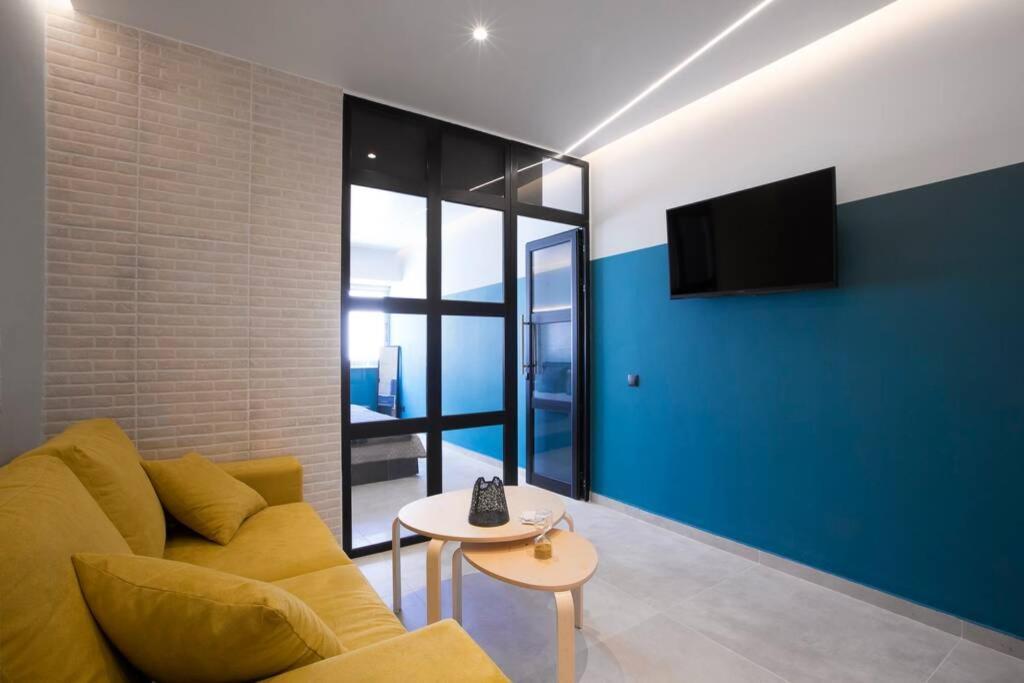 City Center Modern Renovated Apartment เอเธนส์ ภายนอก รูปภาพ